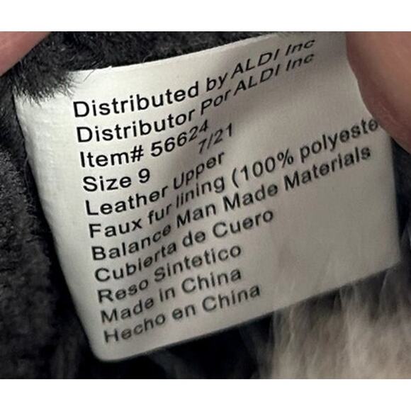 NIB Serra Black Ankle Boots with Fur Trim - Picture 12 of 14